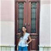 Soy Carolina, estudió Derecho y me encanta rodearme de niños. Soy catequista de 1ª Comunión y he sido AuPair en Milán.