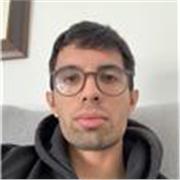 Profesor de matemáticas de ESO y bachillerato, también prepara para selectividad