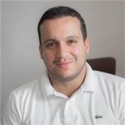 Je suis un professeur de la langue arabe et également la langue française