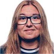 Me gusta conocer bien al alumnado para adaptarme a él o a ella y sacar el máximo de cada uno, soy creativa y me gusta asegurarme de que todo queda claro. Me apasiona enseñar sobr todo en edades de las etapas de primaria y secundaria.