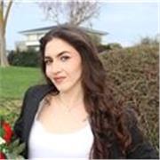 Studentessa liceale offre ripetizioni e dopo scuola fino alla terza media su ogni materia, più affine alle materie letterarie e umanistiche, competente in arte e musica