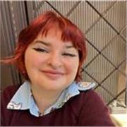 Sono Carolina Maccione, 19 anni… diplomata in scienze umane posso dare ripetizioni di italiano