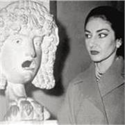 Étudiante en sciences politiques à l’étranger, je rends l’anglais accessible, fluide et utile.