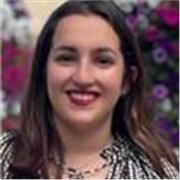 Profesora de lengua castellana,catalán e inglés que da clases particulares a niños y adolescentes