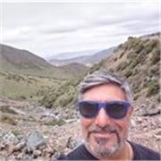 Profesor de Química da clases para todas las edades