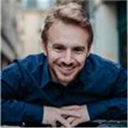 Besoin d'un coach privé pour du théâtre ou du cinéma, j'enseigne depuis 3 ans pour les castings, concours ou simplement en développement personnel