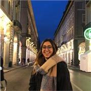 Estudiante de educación primaria, imparte clases a niños de 6 a 12 años