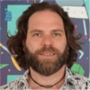 Laureato in comunicazione audiovisuale e multimedia offre lezioni d HTML, CSS e sviluppo Web