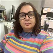 Profesora de marketing digital y comunicación online para estudiantes y profesionales.