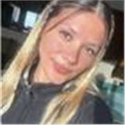 Profesora de anatomía imparte clases para todas las edades