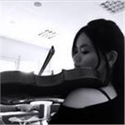 Graduada en musicología con especialidad en docencia, capaz de adaptación a diferentes edades y niveles 