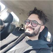 Entusiasta, dinámico, responsable y paciente. Me gusta enseñar ejemplificando y diseñando cada ejercicio de a cuerdo a tu necesidad