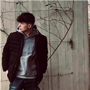 Sono uno studente, posso offrirmi per aiutare con i compiti per ragazzi/e di scuole medie (matematica, geometria e inglese)