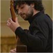 Chitarrista Classico diplomato al Conservatorio offre lezioni di chitarra da remoto su piattaforma dedicata