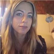 Laureata in Scienze dell' Educazione, con esperienza di insegnamento fornisce ripetizioni di italiano scuola primaria