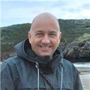 Profesora titulada en Inglés, Historia y Ajedrez, con 25 años de experiencia, ofrece clases dinámicas, personalizadas y divertidas