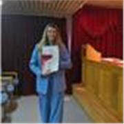 Soy abogada que puede enseñar la materia en lo que respecta la Ley