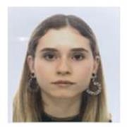 Sono una studentessa del politecnico di Torino che ha studiato lingue al liceo che offre ripetizioni di svariate materie