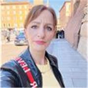 Sono un insegnante indipendente dal2008 e offro lezioni online di lingua romena per la Valutazione Nazionale o l’Esame di maturità