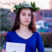 ripetizioni e aiuto compiti in  tutte le materie per medie e elementari. 
Disponibile anche in alcune materie per le superiori