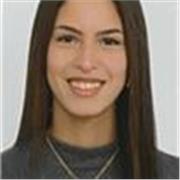 Estudiante universitaria, he ido siempre a centros educativos bilingües y tengo el título B1, en proceso de sacarme el C1