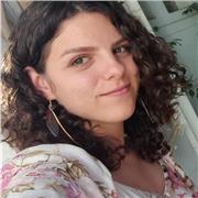 Profesor de repaso y apoyo para en materias como inglés, castellano, historia, etc. También en la rama de artes plásticas