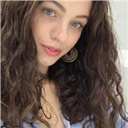 Laureata in Biologia, offro lezioni di biologia ma anche di scienze della terra e chimica