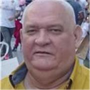 Soy Ingeniero en Telecomunicaciones y tengo mucha experiencia dando clases de Matemáticas, tengo 63 años de edad. Soy venezolano