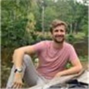 Prof de français scolaire et FLE expérimenté donne des cours en ligne à tous les niveaux