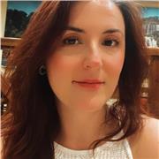 Soy cantante profesional, soprano, y ofrezco clases particulares en mi casa o a domicilio y también de lenguaje musical y piano
