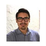 Se dan clases online o presenciales para poder mejorar el nivel de ingles desde nivel básico a nativo