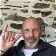 Professeur des écoles depuis 20 ans, en disponibilité. Bienveillant et pédagogue, j’accompagne les élèves jusqu’en 3ème