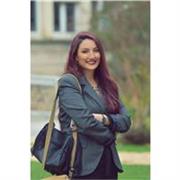 J’enseigne l’arabe aussi , je maitrise le dialecte Algérien , Marocain, Tunisien mais aussi les différents dialectes du moyen orient Syrie , Liban … Je serai ravie de vous aider à apprendre l’Arabe