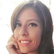 Profesor especializado a nivel licenciatura en ciencias sociales y humanas