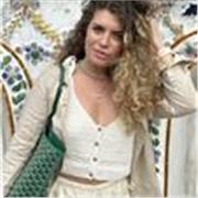 Pronta ad aiutarti!
Italiano per adulti e ragazzi
