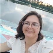 Aulas online durante a semana para crianças e jovens com dificuldades em matemática