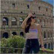 Studentessa di lingue all'università con la passione per l'insegnamento. Propongo aiuto compiti, ripetizioni e dopo scuola per studenti frequentanti la scuola media e il primo triennio di scuola superiore