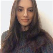 Laureata in architettura impartisce lezioni di design grafico, storia dell’arte, estimo