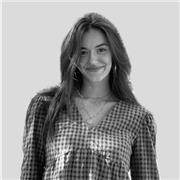 Profesora en 3er año de universidad, estudio doble grado en Matemáticas, clases presencial y online de primaria a bachillerato