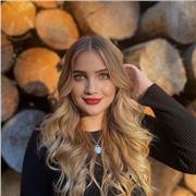 Biologielehrerin bietet Online- und Präsenzunterricht in Solingen