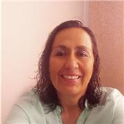 Profesora de Finanzas imparte clases a toda persona emprendedora