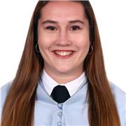 Hola Soy Uxue, estudiante de magisterio. 
Estoy dispuesta a dar clase a niños de primaria de cualquier asignatura!