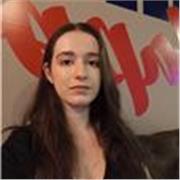 Profesora graduada en Estudios Ingleses por la universidad de Murcia, nivel nativo con 3 años de experiencia en apoyo del idioma. 