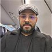 Profesor de diversas materias en inglés y español para estudiantes de 10 a 17 años. 