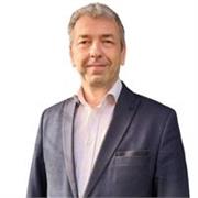 Professeur et consultant en comptabilité, gestion et finance d'entreprise. 