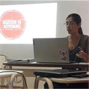 Profesora de Química imparte clases online