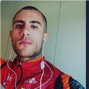 Studente universitario (prossimo alla laurea in scienze e lingue per la comunicazione) si offre per lezioni grammaticali/ implementare la conoscenza orale della lingua a Caltagirone