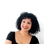 Ancienne doctorante (University College London) en sciences humaines et sociales, étudiante hypokhâgne et khâgne, diplômée CELSA.