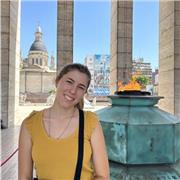 Tenho experiencia em português e espanhol