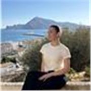 studente del liceo linguistico che ha fatto un erasmus in spagna da poco. Vivo a milano ed eventualmente effettuo lezioni anche in presenza